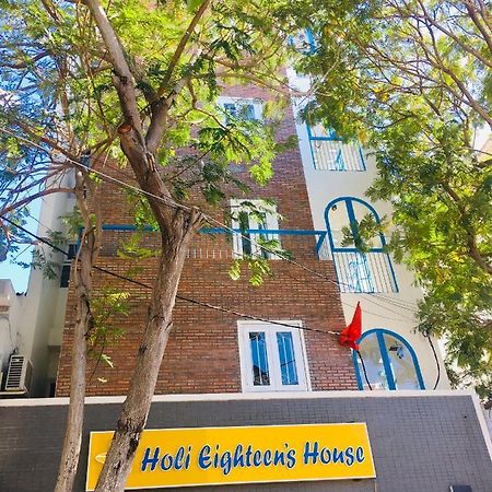Holi Eighteen'S House Vinh Hai Bagian luar foto
